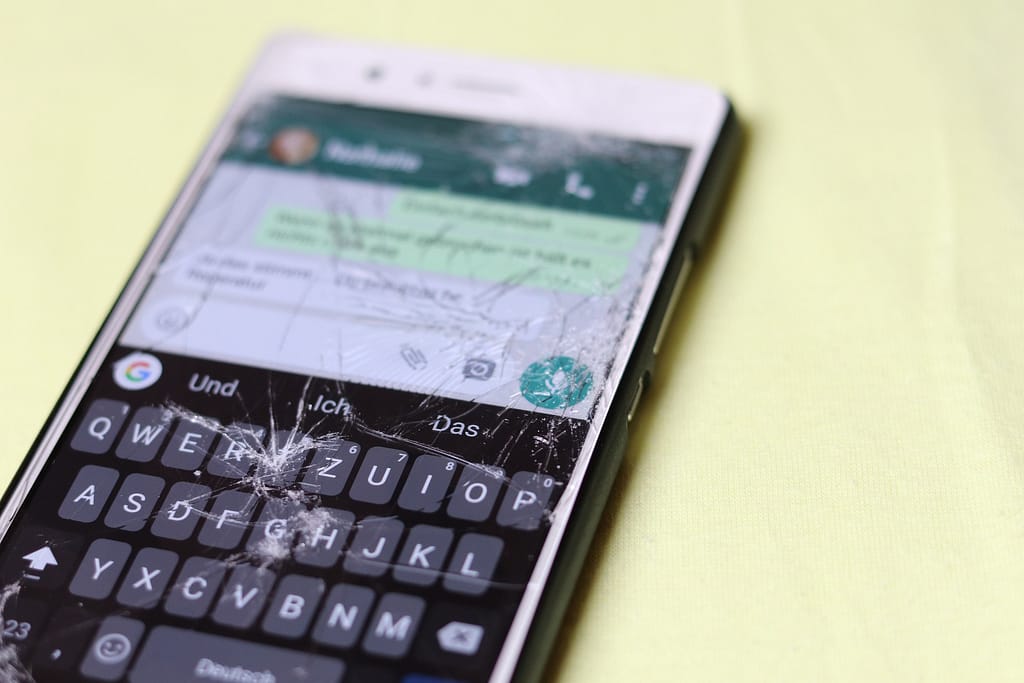 How Much Does It Cost To Repair a Phone Screen