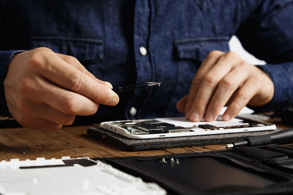 Fix Mobile Near Me: Top UK Repair Services